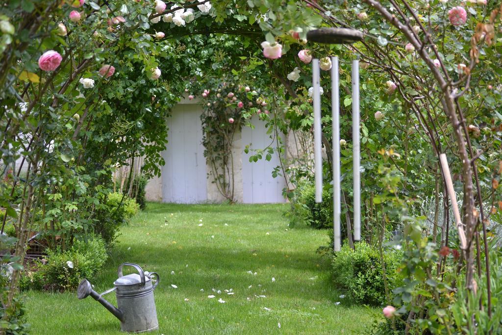 La Maison Du Potager De Mazieres Sainte-Solange Exterior photo